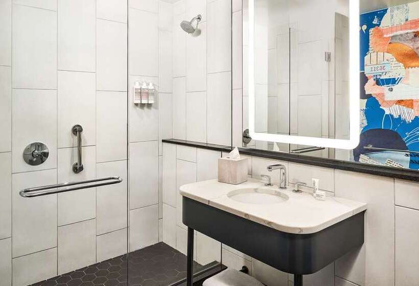 اتاق استاندارد, The Renwick