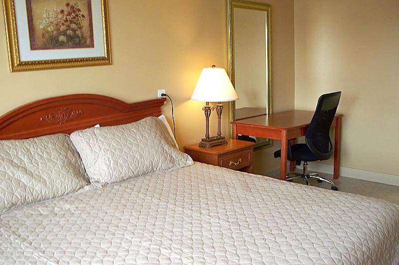 غرفة قياسية سرير كينج, Aztec Ocean Resort