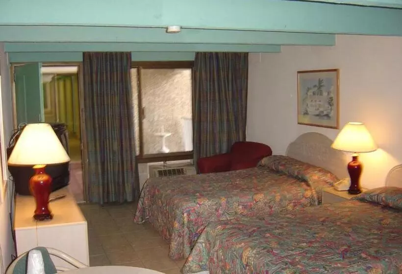 ２ダブルベッドのスタンダードルーム, Aztec Ocean Resort