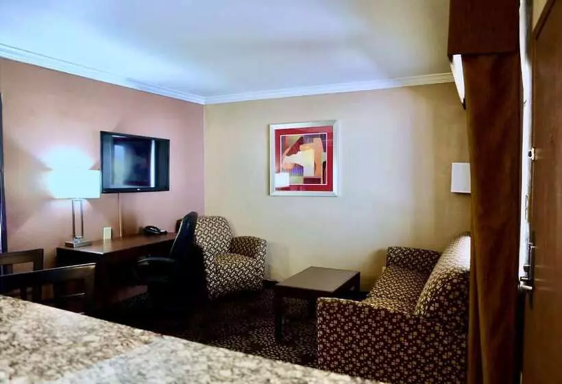 سوییت, Best Western Innsuites Tucson Foothills Hotel & Suites