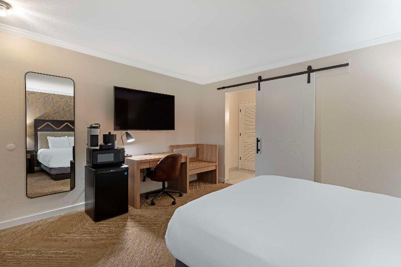 Номер Стандарт Адаптированный для Инвалидов, Best Western Plus Inn At The Vines