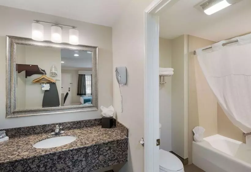 سوییت, Best Western Woodland Hills