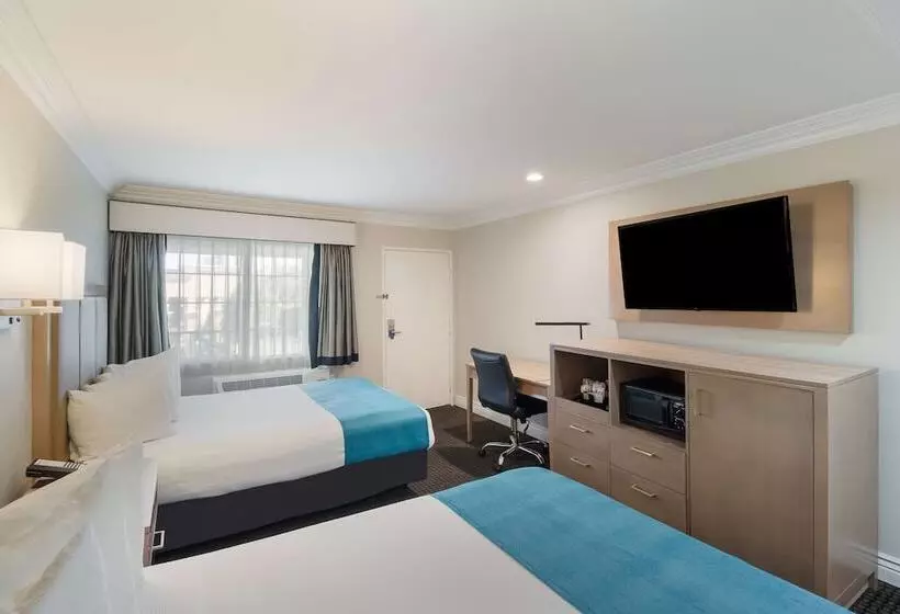 سوییت, Best Western Woodland Hills