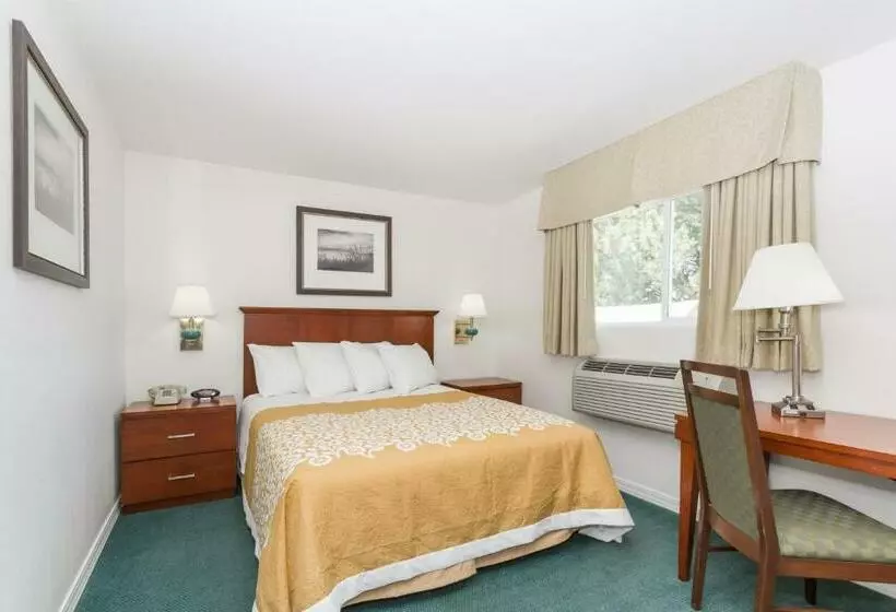 Standard-huone King-vuode, Days Inn By Wyndham Kimball