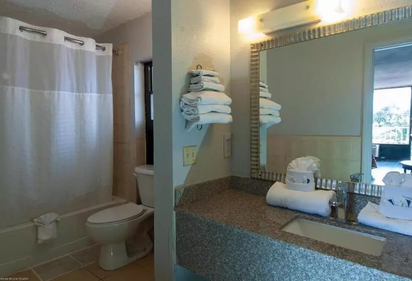 デラックスルーム, Express Inn & Suites   5 Miles From St Petersburg Clearwater Airport