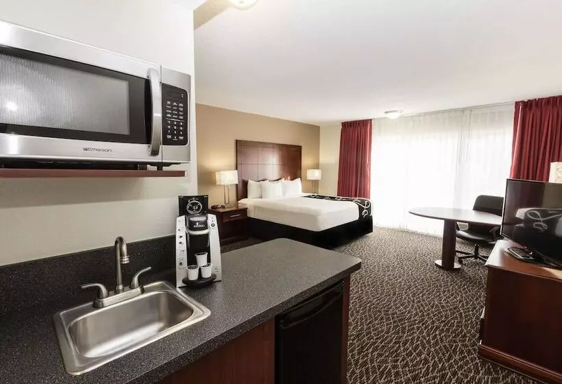 Deluxe-sviitti, La Quinta By Wyndham Clearwater Central