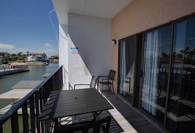 景色の見えるスイートルーム, Windwater Hotel And Marina