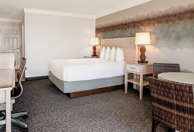 חדר קלאסי מיטת קווין, Hallmark Resort   Newport