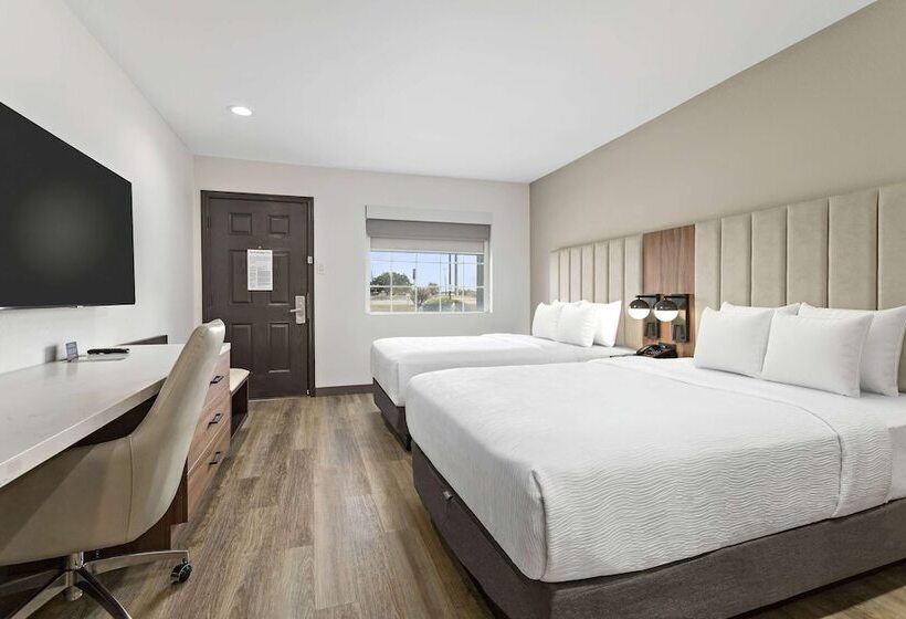 스탠다드 룸 더블 침대 2개, Baymont By Wyndham Beaumont