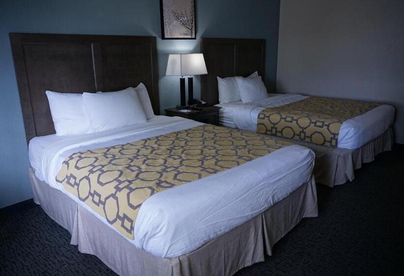 חדר סטנדרט נוף לבריכה, Baymont By Wyndham Shakopee