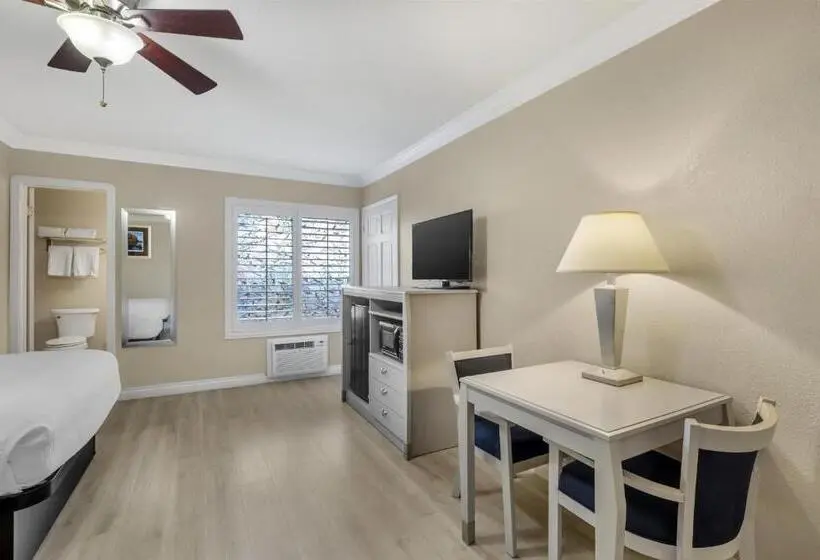 اتاق استاندارد, Best Western Tradewinds