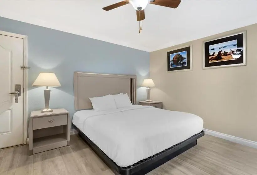 اتاق استاندارد با تخت بزرگ برای معلولان, Best Western Tradewinds