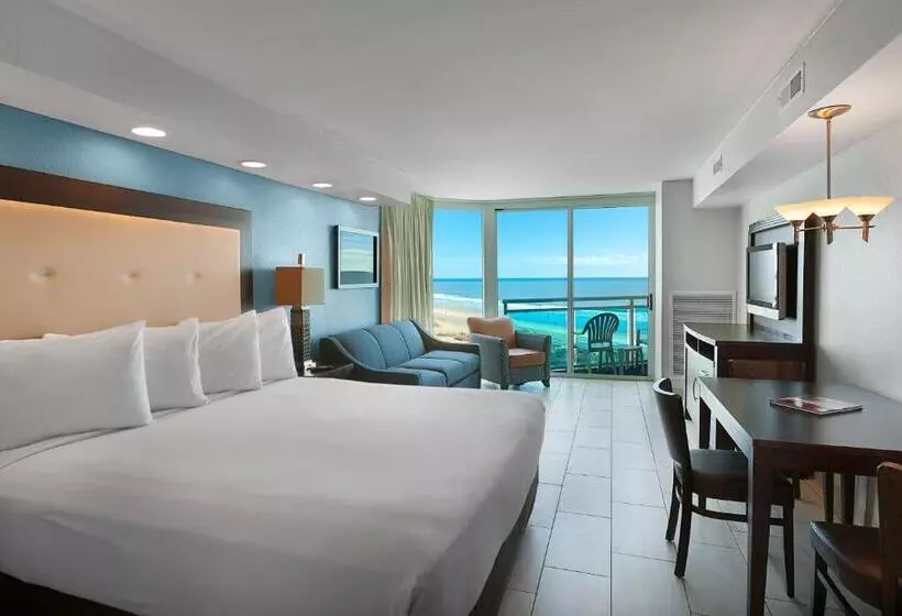 سوییت با چشم‌انداز دریا, Captain's Quarters Resort