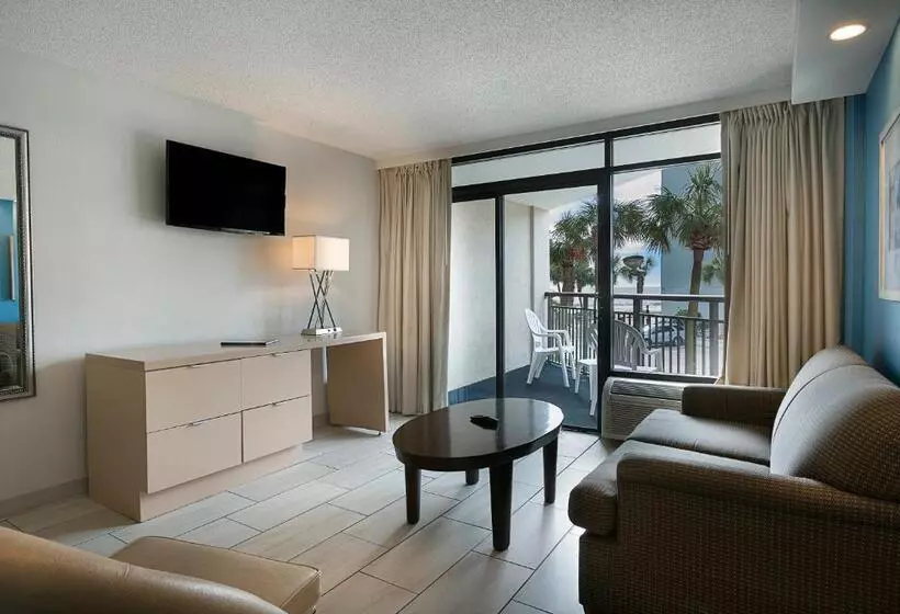 سوئیت با چشم‌انداز, Captain's Quarters Resort
