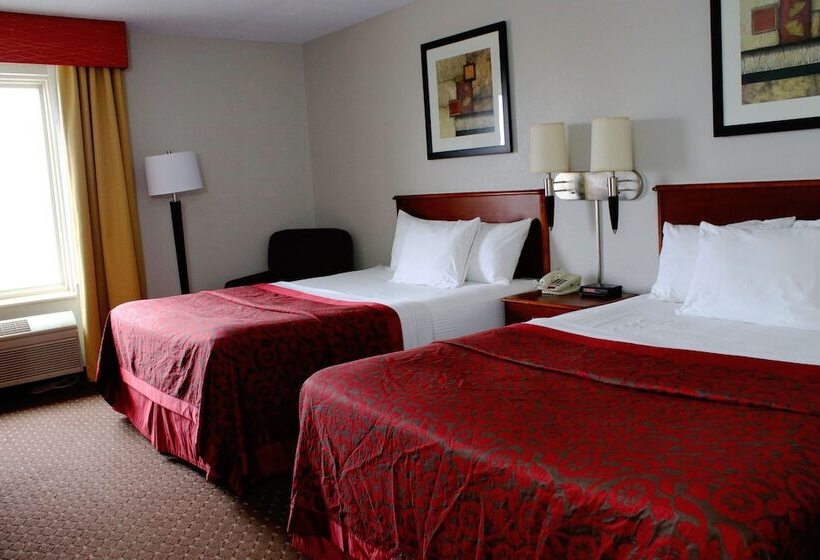 带2个双人床的标准工作室, Days Inn & Suites By Wyndham Bloomington/normal Il