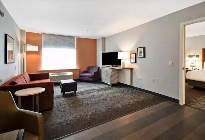 سوئیت 2 خوابه, Holiday Inn Lancaster, An Ihg