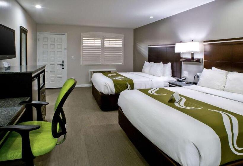 غرفة قياسية, Quality Inn Hayward