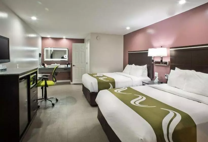اتاق استاندارد, Quality Inn Hayward
