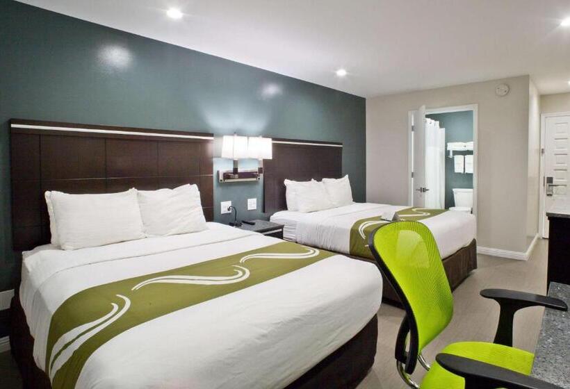 غرفة قياسية, Quality Inn Hayward
