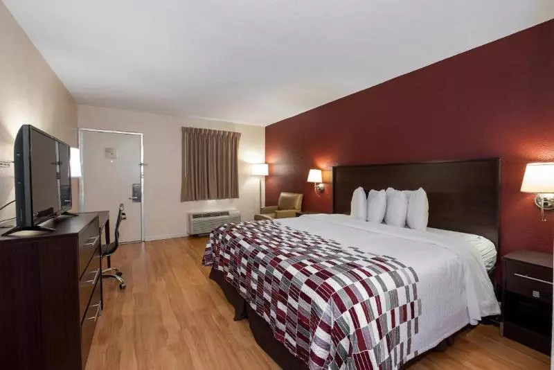 キングサイズベッドのデラックスルーム, Red Roof Inn Knoxville North  Merchants Drive