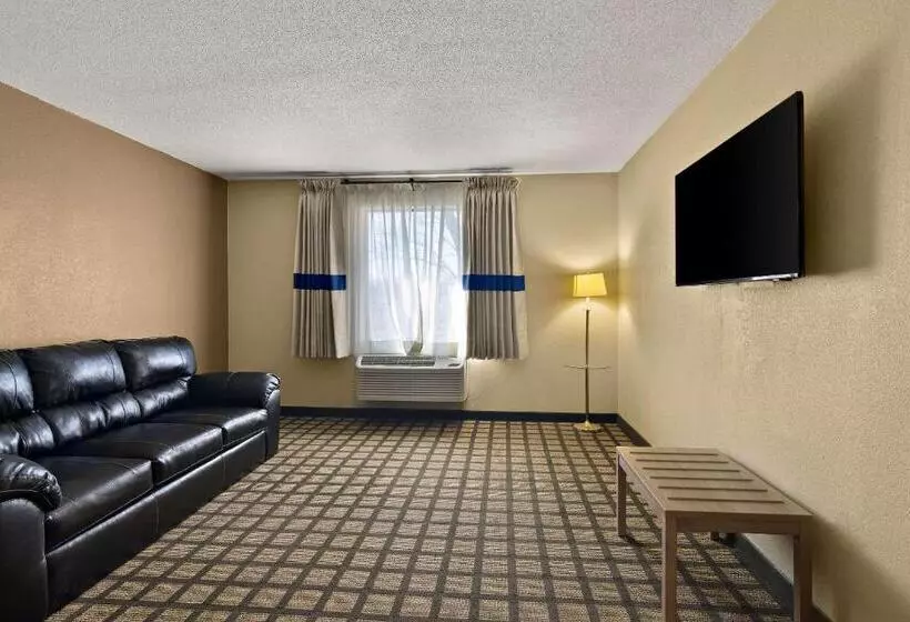 スイート, Clarion Pointe Bloomington Normal Near I 55 And University