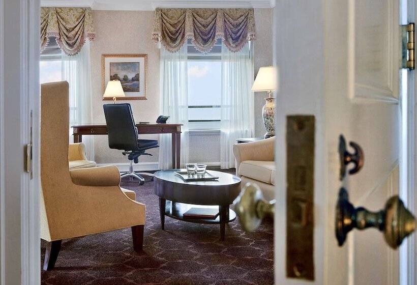 سوییت, The Drake