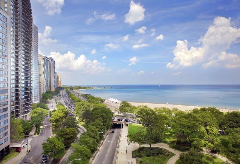 اتاق استاندارد با تخت دوبل, The Drake