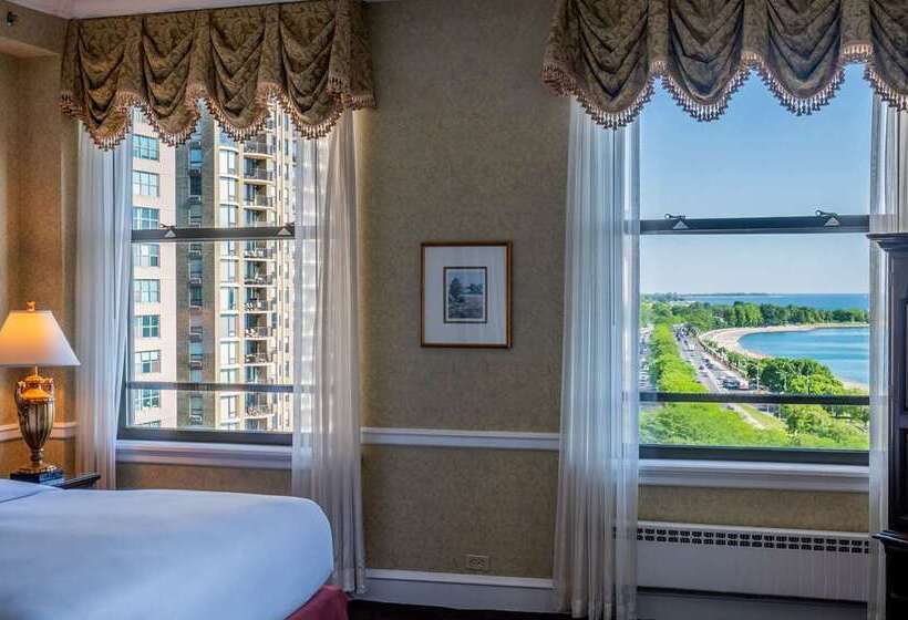 اتاق استاندارد, The Drake