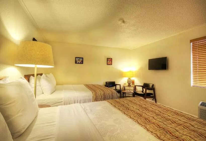 クイーンサイズベッドのスタンダードルーム, Roadrunner Lodge Motel