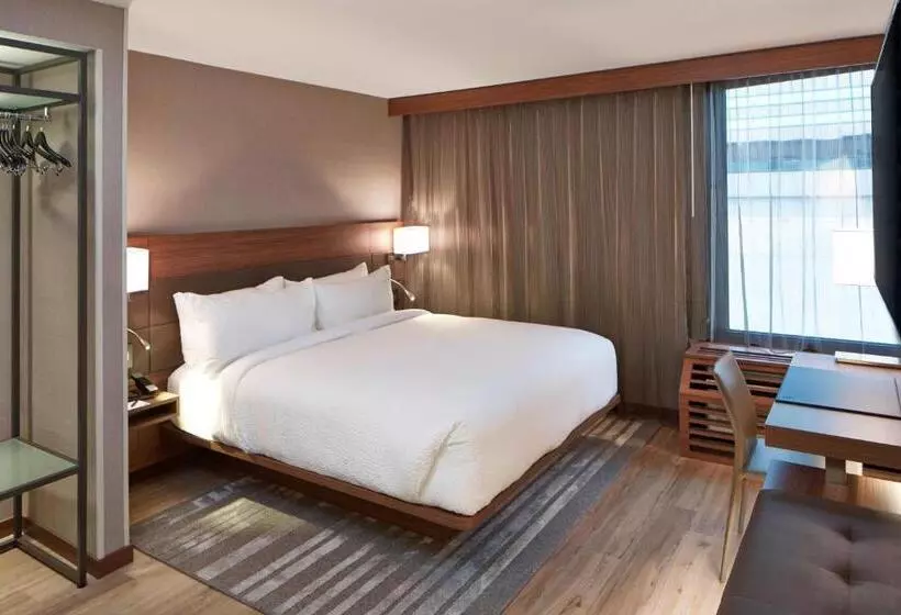 キングサイズベッドのスタンダードルーム, Ac Hotel Atlanta Downtown