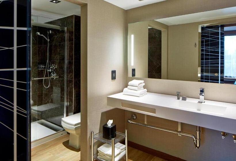 מיטת קינג בסוויטה, Ac Hotel Atlanta Downtown