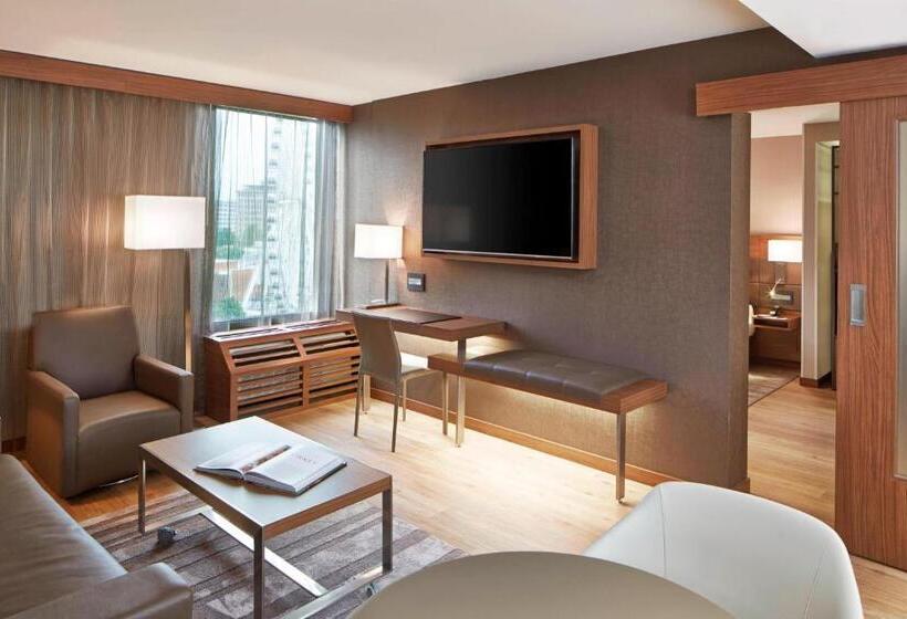 带大床的套房, Ac Hotel Atlanta Downtown