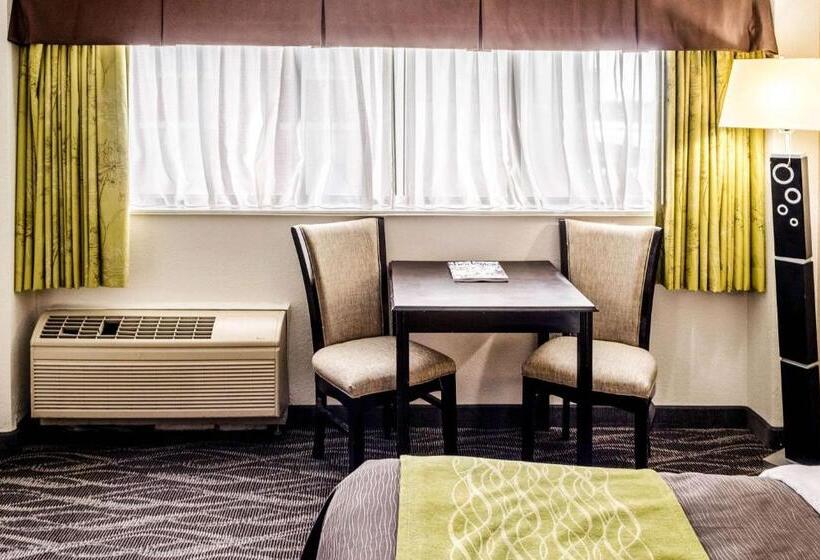 2ダブルベッドのスタンダードルーム, Comfort Inn Downtown Charleston