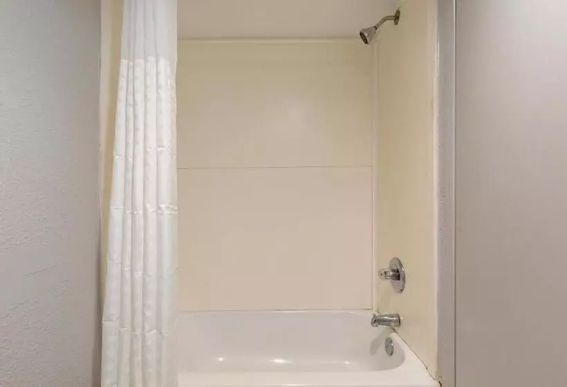 スイート, Clarion Hotel & Suites Bwi Airport North