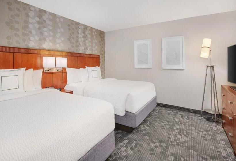 Suite, Courtyard By Marriott Birmingham Homewood