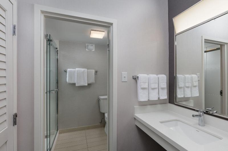 스탠다드 룸 킹사이즈 침대, Courtyard Denver Tech Center