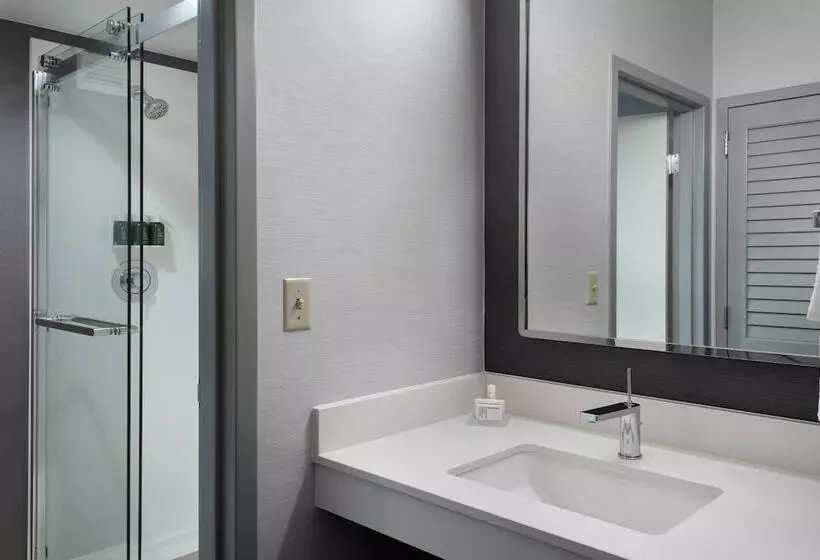 اتاق استاندارد با 2 تخت دوبل, Courtyard By Marriott Poughkeepsie