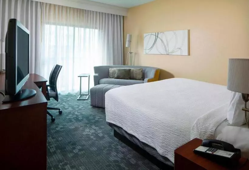 اتاق استاندارد با تخت بزرگ, Courtyard By Marriott Huntsville University Drive