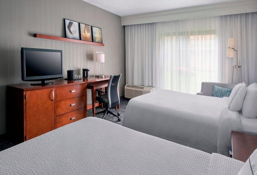 Номер Стандарт 2 Двуспальные Кровати, Courtyard Newark Liberty International Airport