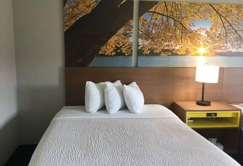 اتاق استاندارد, Days Inn By Wyndham International Falls
