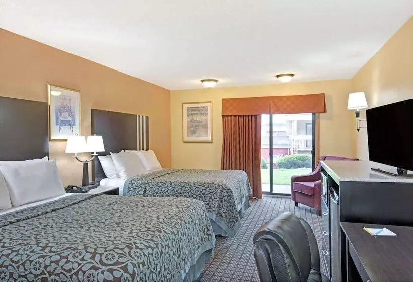 ２ダブルベッドのスタンダードルーム, Days Inn By Wyndham Washington