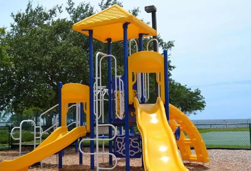 海の見える１ベッドルームアパートメント, Tampa Bay, Beach Step Away, Wifi, Free Parking,pools, Jacuzzi