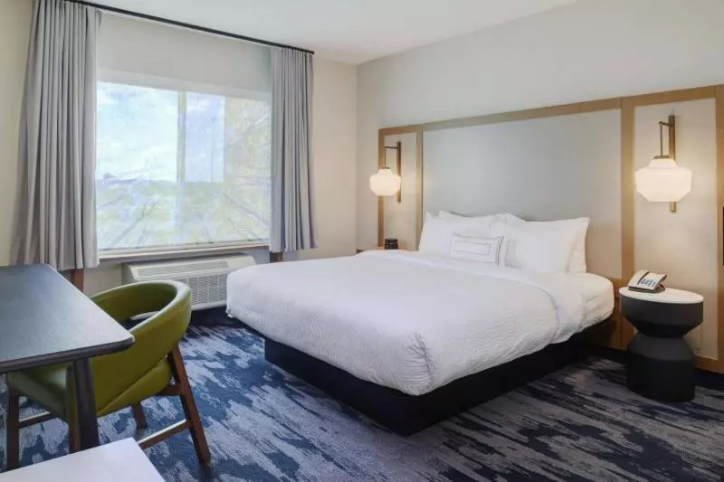 キングサイズベッドのスイートルーム, Fairfield Inn & Suites By Marriott Pottstown Limerick