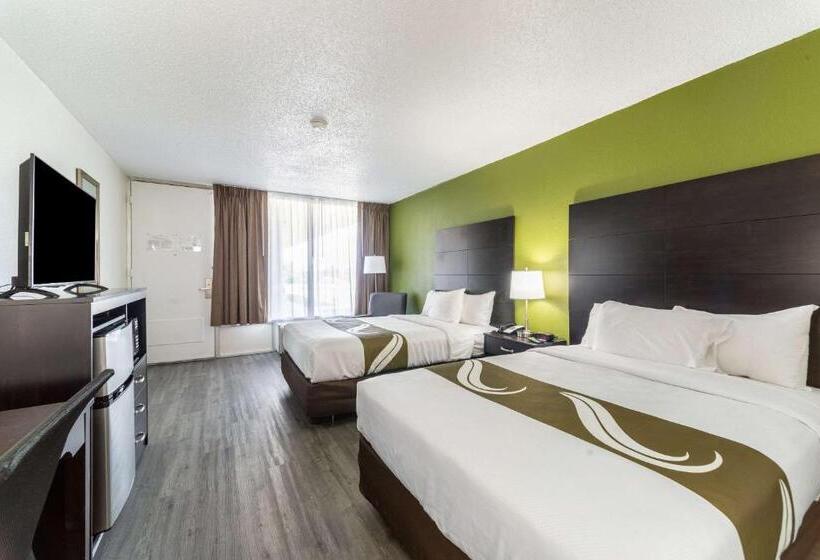 Номер Стандарт 2 Двуспальные Кровати, Quality Inn & Suites Vandalia Near I70 And Hwy 51