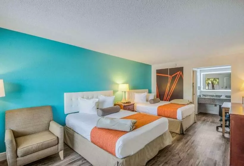 ２ダブルベッドのスタンダードルーム, Rodeway Inn Port Richey North