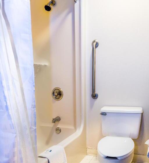 חדר סטנדרט שתי מיטות זוגיות, The View Inn & Suites Bethlehem / Allentown / Lehigh Airport