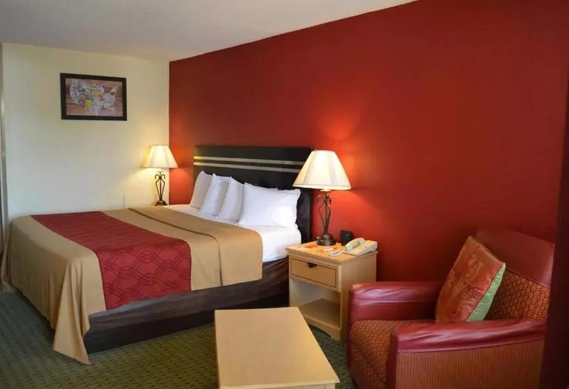 キングサイズベッドのスタンダードルーム, Econo Lodge Christiansburg Blacksburg I 81