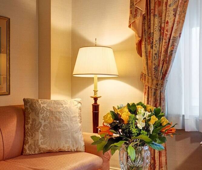 豪华房间, Elysee By Library Hotel Collection