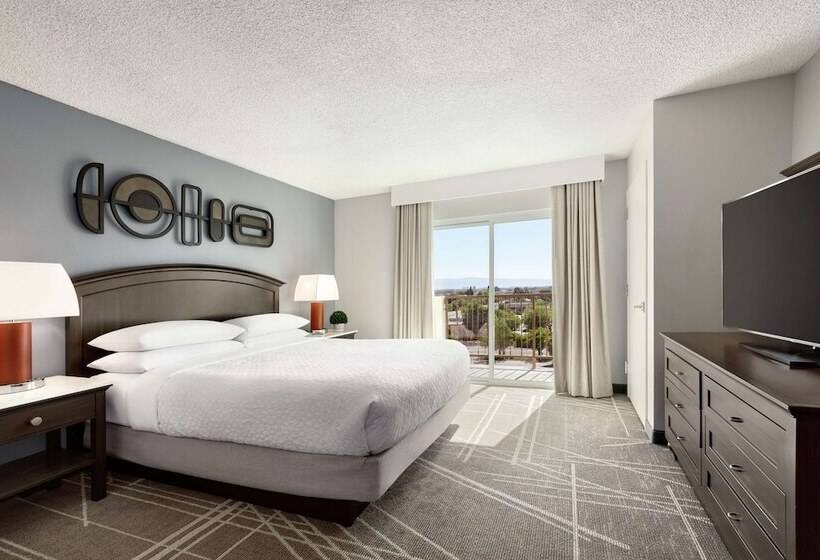 جناح مطلّ علي الجبل, Embassy Suites By Hilton Milpitas Silicon Valley