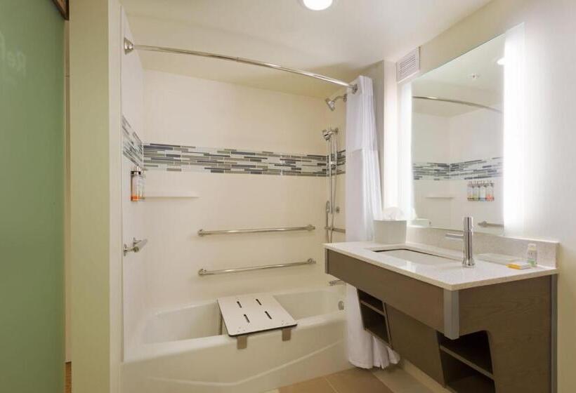 Номер Стандарт Кровать Кинг Адаптированный для Инвалидов, Even Hotel Norwalk, An Ihg